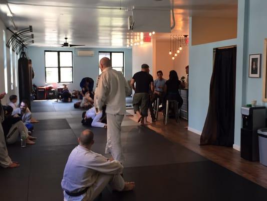 BJJ open mat in full swing