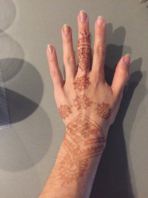 I like my henna tattoo very much! Thank you for a beauty!