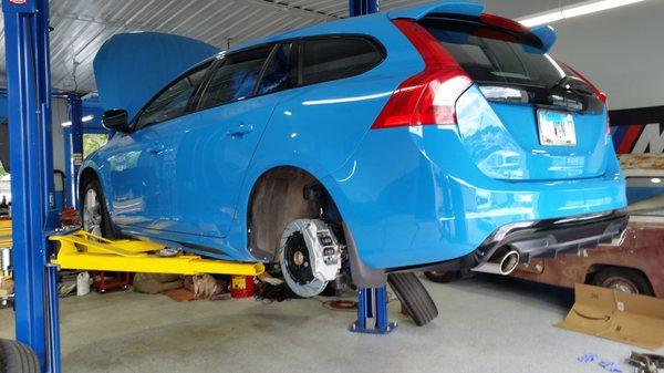 They did a great job doing this rear big brake upgrade on my Volvo Polestar! I will be back!