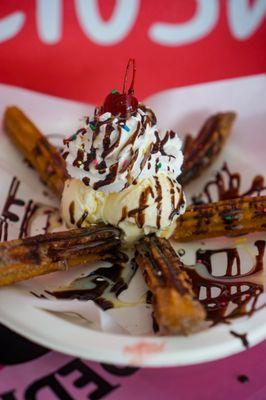 Churros Plate - IG: @nelson_eats