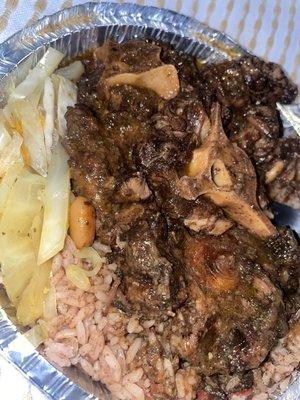 Oxtail with peas & rice and Cabbage