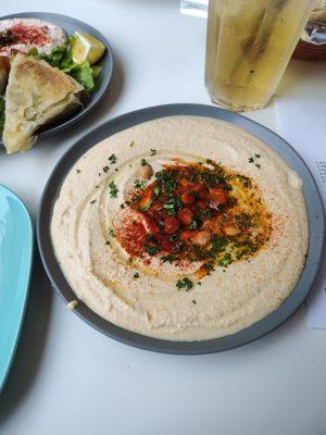 Hummus