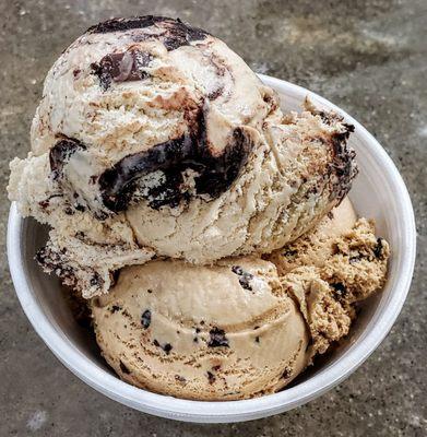 Peanut Butter Mackinac Fudge and Cappuccino Chip Ice Cream at Mayberry