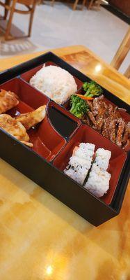 Bento Box: Teriyaki Beef with Veggies, Rice, 4 Piece California Roll, 3 Piece Gyoza