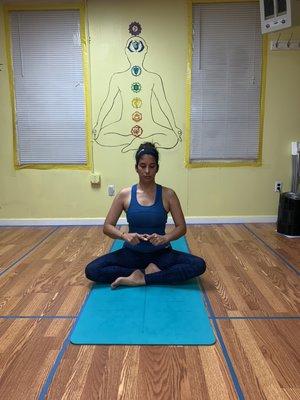 3rd Chakra Meditation pose: she's been practicing intermediate level for 2years.