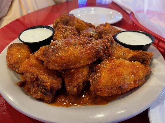 Garlic buffalo wings