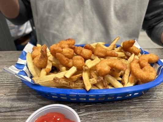 Shrimp basket with French fries