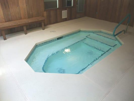 Indoor Jacuzzi open 24 hours a day