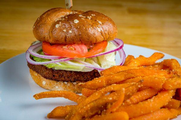 Imposible burger, Vegetarian served with sweet potatoes fries