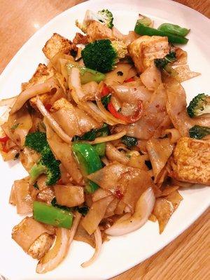 pad see ew with tofu