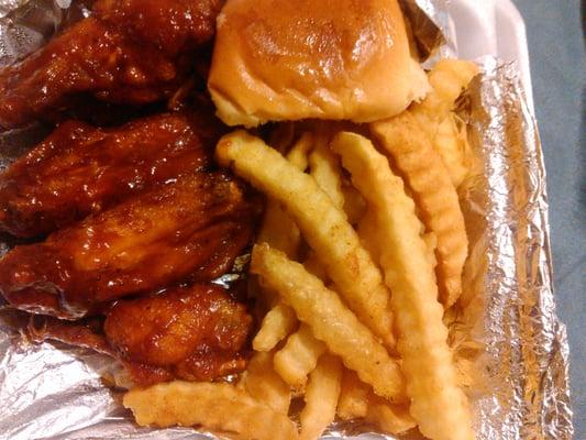 Honey Barbeque Wings, Fries, Bun and a Drink combo.