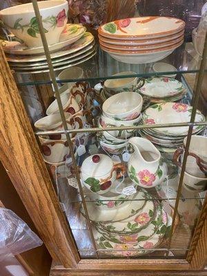 A popular China collection.