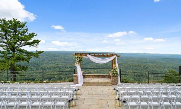 Spacious seating for all your wedding guests