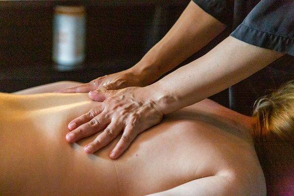 Is there a better cure for stress than a deep back massage? No, the answer is no. This is THE BEST thing EVER!