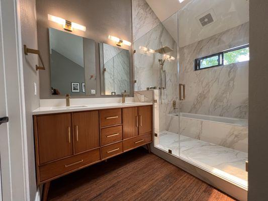 Pleasant Hill, CA: Master bath remodel--converted freestanding tub to a spacious wet area with combined tub and shower. Stunning results!