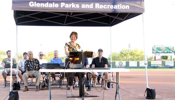 Mayor Scruggs at Arrowhead Little League closing ceremonies June 15, 2011