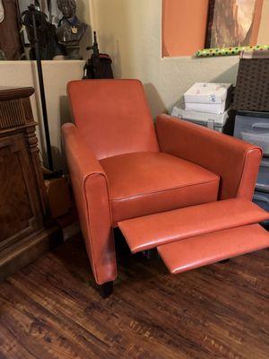 Small Phx Suns Orange color recliner. Great condition. (grade A-) almost never used. (sgs 94-9-24)