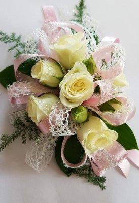 Sweetheart Rose Corsage