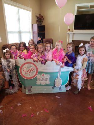 Kutie Little Divas Dressup Party