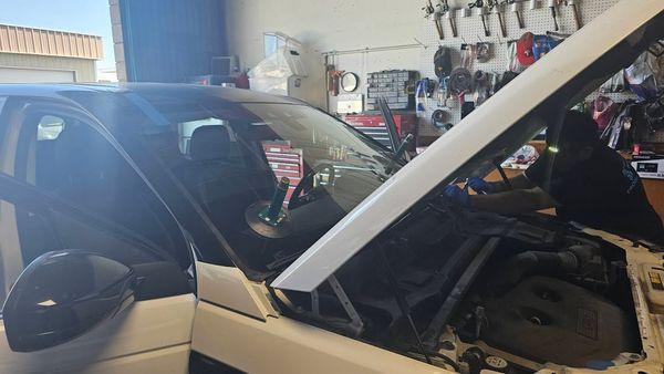 Get your windshield replaced with ease! Xpress Auto Glass offers mobile and in-shop replacement & calibration services.