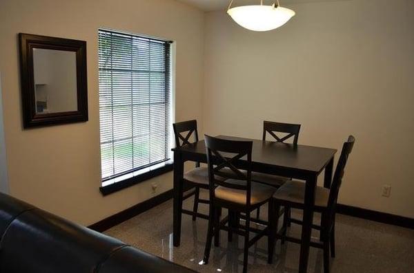 dining area (1bed/1bath)