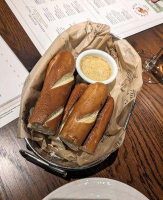 Complimentary pretzel basket.