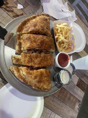 Round top calzone