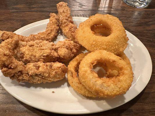 Chicken tenders & onion rings