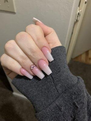 Beautiful pink/white ombré acrylic nails