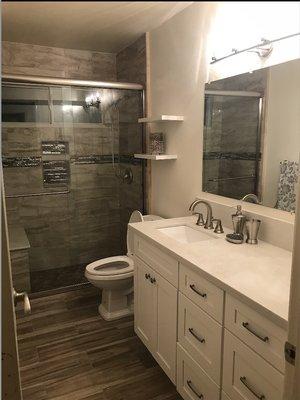 Modern Simplistic Bathroom Remodel 2023