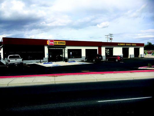 Les Schwab Tire Center