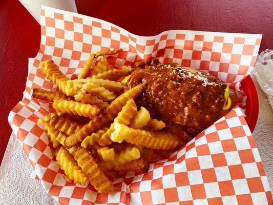 Slaw Dog with Chili ($1 xtra) and Fries