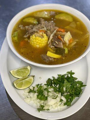 Caldo de res