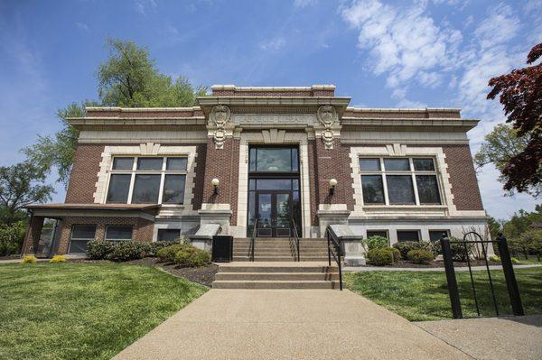 Evansville Vanderburgh Public Library