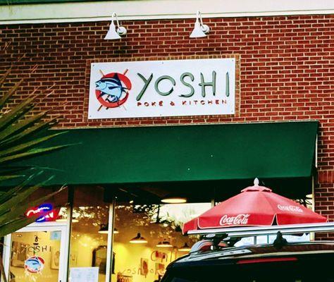 Yoshi Poke & Kitchen