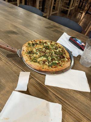 Chili verde pizza