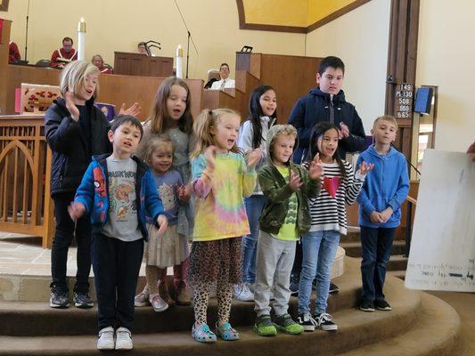 Sunday School & Nursery kids singing for the 10:00 service