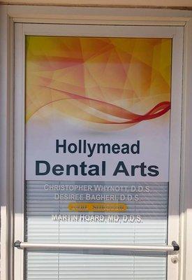 Hollymead Dental Arts in Charlottesville offers General Dentistry,  Sedation Dentistry, Dental Implants, Oral Surgery, Endodontics and more!