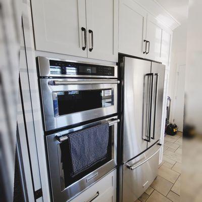 Kitchen Build,Shaker style and finish painting Swiss white Coffee.