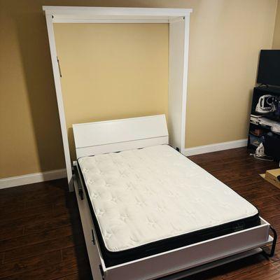 Murphy Bed OPEN