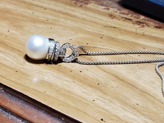 18k white gold south sea pearl roundelle necklace