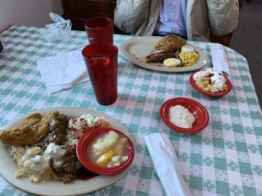 Louise's Cafeteria