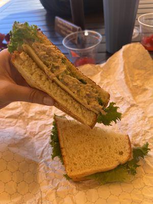 Yummy tuna sandwhich