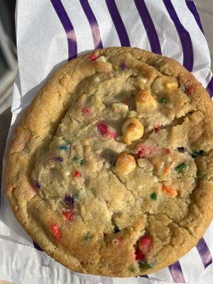 Confetti Deluxe cookie. Very gooey. Not really that great. Total waste of money really. ,Gave 75% of the cookie to the birds.