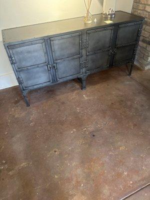 Steel credenza 400 lb