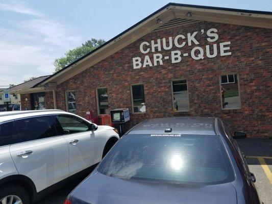 Chucks BBQ