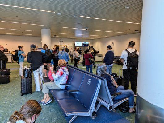 Gate D15 at Concourse D at Portland International Airport (PDX). Delta Air Lines.