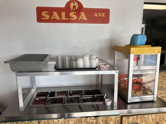 Salsa bar