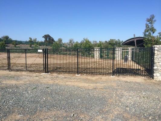 Our iron fencing in Orange County is made from high quality tube steel that is powder coated for rust resistance and expertly designed.