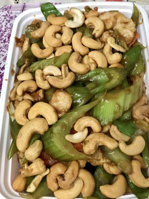 Chicken With Cashews